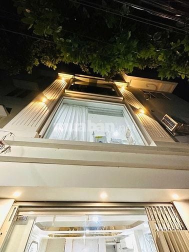 🌟 Bán nhà Trần Đình Xu, Q.1 – 3 tầng BTCT – Full nội thất – 2PN – 3WC