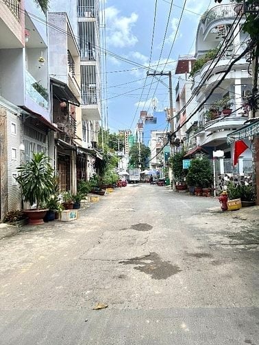 Bán nhà hẻm xe tải, 64m2(4x16), 4 Tầng, Huỳnh Thiện Lộc Tân Phú
