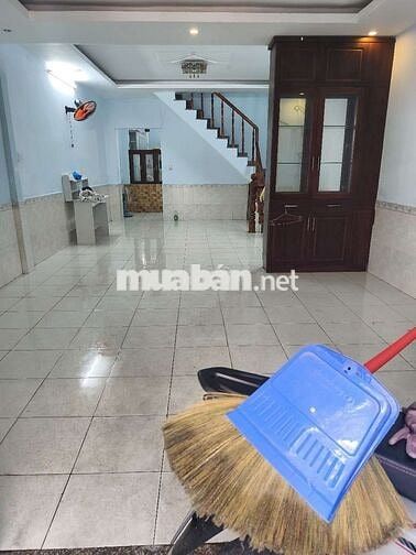 Cho thuê nhà nguyên căn mặt tiền hẻm cách đường lớn 50m