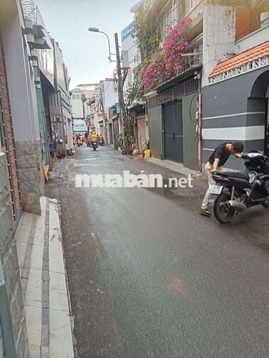 KTX giá rẻ đầy đủ tiện nghi công nhân sinh viên đều được