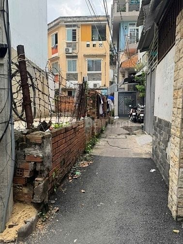 Bán đất trống, 3 mặt tiền hẻm, hẻm xe hơi quay đầu, đường Quang Trung 