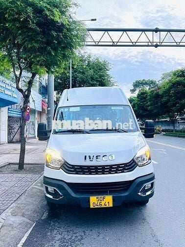 Bán xe 19 chỗ Iveco 2023