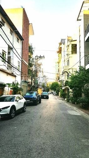 Bán Đát đẹp Nguyễn Sơn -Long Biên -Rộng to, Phân lô, Vỉa hè oto tránh