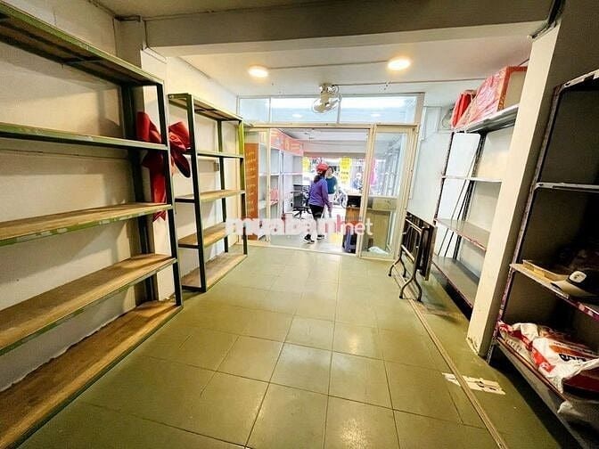 Mặt Tiền Ngay Ngã Tư Nguyễn Văn Đậu Hoàng Hoa THám 200m2 Có 3 Lầu 3PN