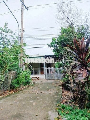 Bán đất có sẵn nhà cấp 4 ngay MT đường DH508, 620tr/588,6m2 (100mtc).