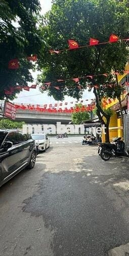 NHÀ MẶT PHỐ PHÂN LÔ - 3 Ô TÔ TRÁNH - 1 NHÀ RA MẶT PHỐ KHUẤT DUY TIẾN