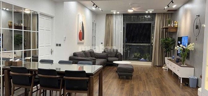 Bán chung cư  Ngoại Giao Đoàn NO3 158m2 nội thất đẹp, chính chủ 19 tỷ