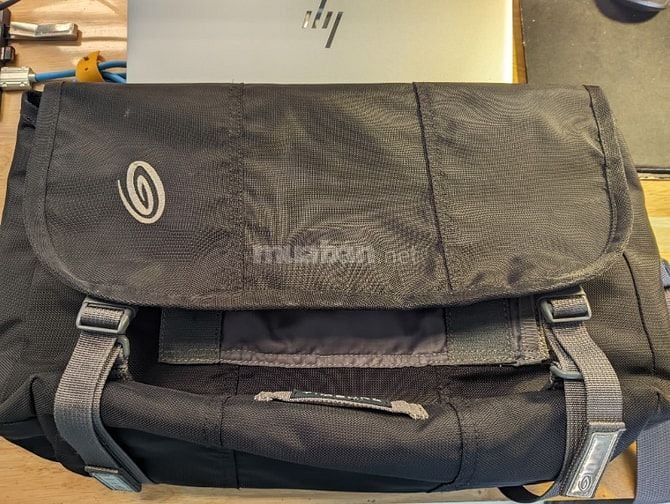 Túi Timbuk2 Classic Messenger Bag cỡ S, màu đen