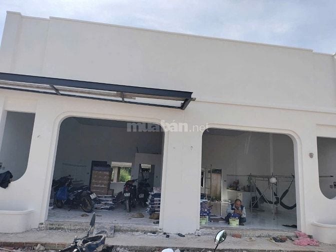 CẦN BÁN SHOPHOUSE TẠI BÀU BÀNG KHAI THÁC KINH DOANH NGAY 