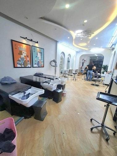 Mặt phố Trung Phụng 72m2 X 7 tâng, thang máy. Vỉa hè rộng ô tô tránh, 