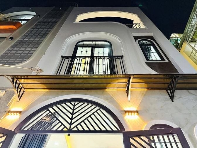 ⭐️Nhà 3 Lầu DT:4,2x12m tuyệt đẹp Cao cấp hẻm Quang Trung, P11.
