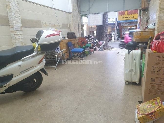 Cho thuê nhà mặt tiền Trần Quang Khải, Phường Tân Định, Quận 1
