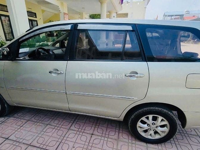 Bán Toyota Innova 2006 giá rẻ 165 triệu đồng