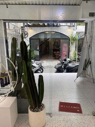 Bán nhà 4 tầng hẻm xe hơi Lê Văn Sỹ Phường 1 quận Tân Bình