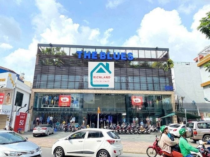 Cho thuê mặt bằng lớn 359 Lê Văn Sỹ, Phường 13, Q. 3 