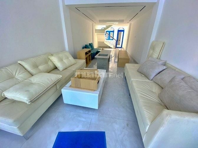 CẤN BÁN NHANH NHÀ 3 TẦNG MẶT TIỀN ĐƯỜNG LỚN 2/9 TT HẢI CHÂU ĐÀ NẴNG