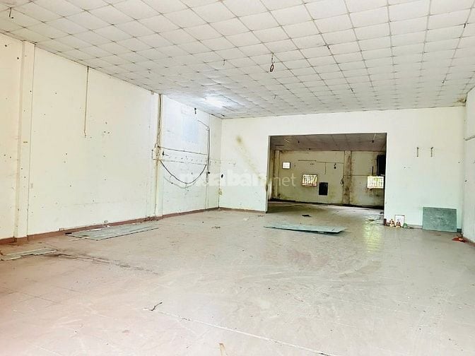 CHO THUÊ NHÀ NGUYÊN 280m2 CĂN MẶT TIỀN 10x28 - TRUNG TÂM HÓC MÔN