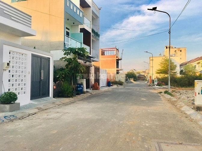 Đất đẹp vỉa hè 2 bên rộng 8m P. Tam Bình gần 70m2 chỉ 3.6tỷ