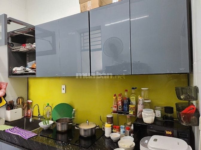 2.8 TỶ - Sở Hữu Ngay CHCC 312 Lạc Long Quân  65m2 - 2PN Tầng Cao