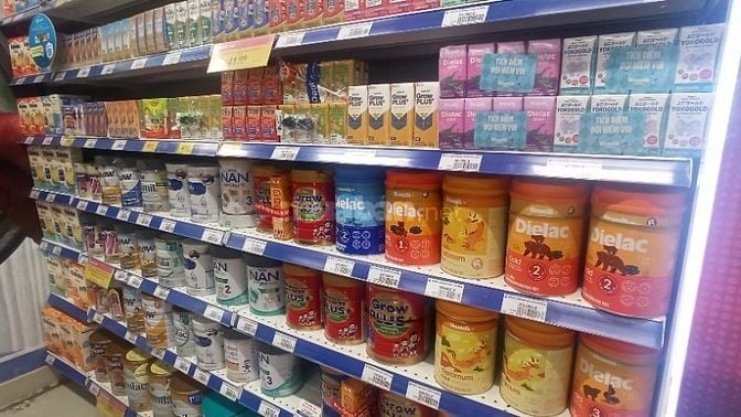 CỬA HÀNG CẦN TUYỂN NHÂN VIÊN BÁN HÀNG