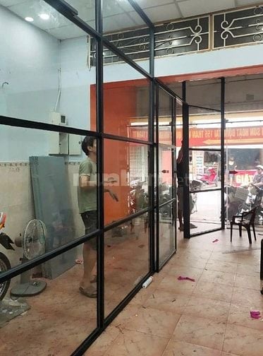 Sửa nhà Thanh Lý vách Kính CL khung sắt chia ô nhỏ