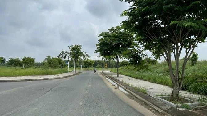 Chính chủ bán gấp 6 mẫu đất 2 mặt đường lớn Nhà Bè TpHCM