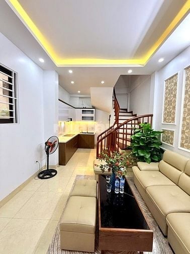 LÔ GÓC - NGÕ THÔNG - NHÀ DÂN XÂY - NỘI THẤT ĐẸP CHỦ MỚI VỀ Ở LUÔN.
