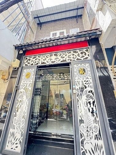 Cần bán nhà đường đoàn văn bơ quận 4 
