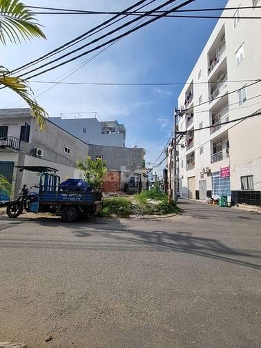 Cần bán nhà  GÓC đường Tô Hiệu. quận Tân Phú