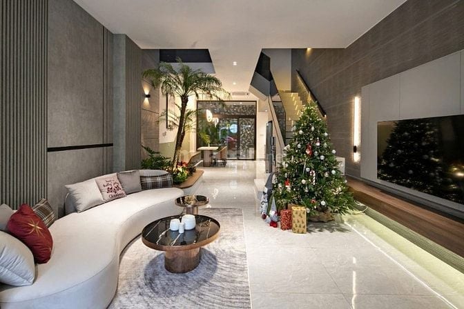 ĐẨY NHANH NHÀ MẶT TIỀN NGAY XÔ VIẾT NGHỆ TĨNH CHỈ 15TỶ 85M2 SHR 