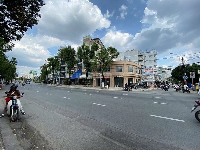 Căn góc 2MT 238A Đinh Bộ Lĩnh_P26_ Ngay BX Miền Đông_16x10m,