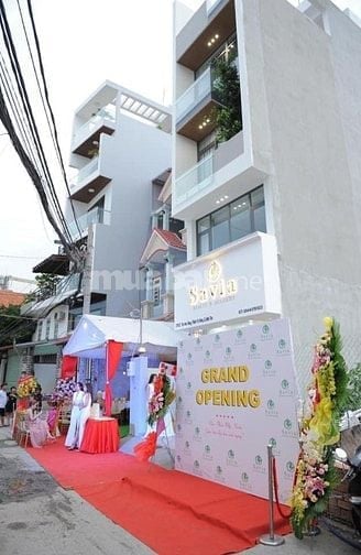 Chính chủ cần bân gấp căn nhà tân hoà đông,1trệt .4lầu có thang máy