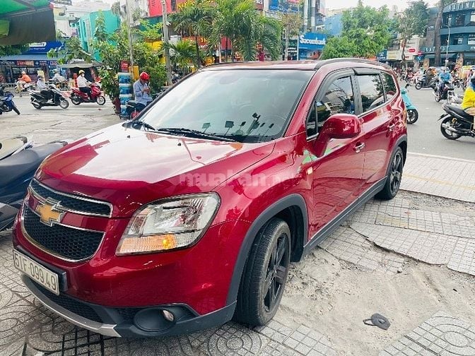 Công ty cần thanh lý xe ô tô 7 Chỗ ít sử dụng - chỉ có 56,000KM