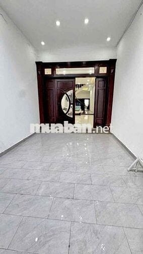 Nhà Đẹp Hẻm Xe Tải đg Q.Trung P11: 4x28m, 4pn, 5wc, sân thượng