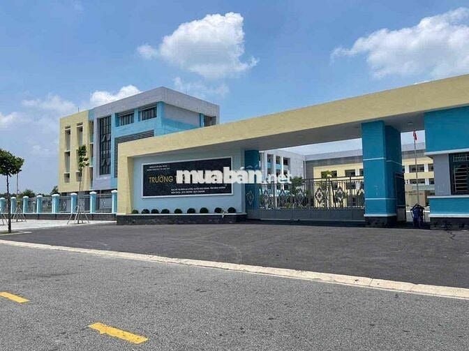 Về quê bán nhanh Giảm thêm 300tr  Ngay trường Thcs Lai Uyên