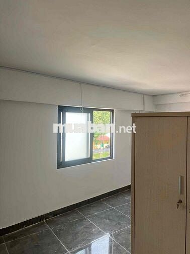 NHÀ MỚI XÂY - GẦN SÂN BAY - CỬA SỔ TRỜI THOÁNG - FULL NỘI THẤT CAO CẤP