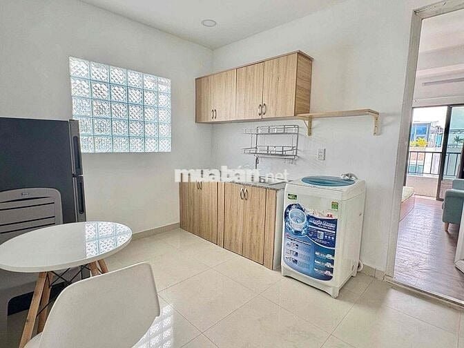 Cho Thuê Căn Hộ 1PN Tách Bếp Ban Công Thang Máy Ở Trần Quang Khải Q1