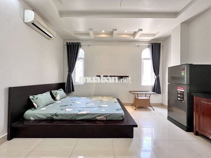PHÒNG MỚI CỬA SỔ TRỜI THOÁNG MÁT CÓ THANG MÁY FULL NỘI THẤT XỊN