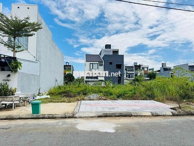 Đất khu đô thị ven sông Hoà Quý 110m2 gần cầu Khuê Đông 4Tỷ550