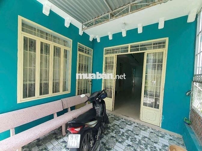 Thuê nhà riêng 100m2, 3 phòng ngủ, đường Nguyễn Cao, Nha Trang