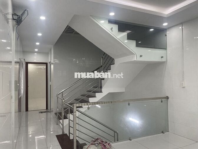 99M2 – NHÀ MỚI 2 MẶT THOÁNG - MẶT TIỀN CMT8 BÌNH DƯƠNG - 3 TẦNG