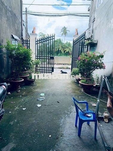 Cần bán nhà 2 căn liền kề mặt tiền