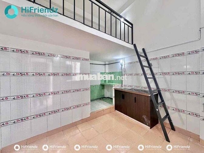 CHO THUÊ PHÒNG TRỐNG SẴN - GÁC CAO - CỬA SỔ THOÁNG MÁT NẰM NGAY T.TÂM