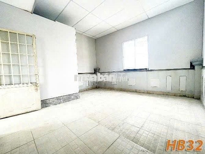 Cần Pass Gấp Phòng Trọ View Công Viên Làng Hoa