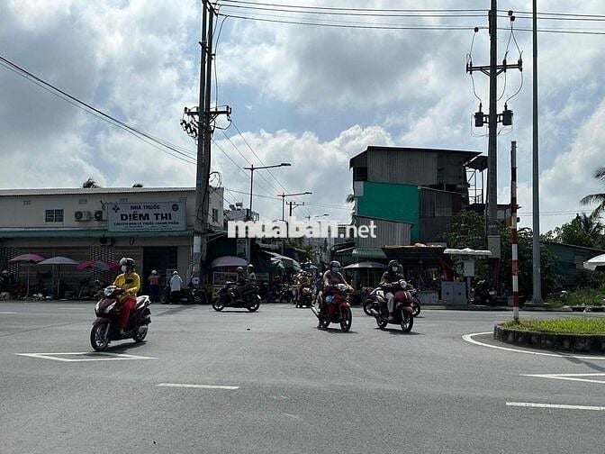 Bán đất mặt tiền đường TRẦN QUANH DIỆU
