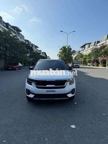 2023 Premium 1.6 AT - 12000 km