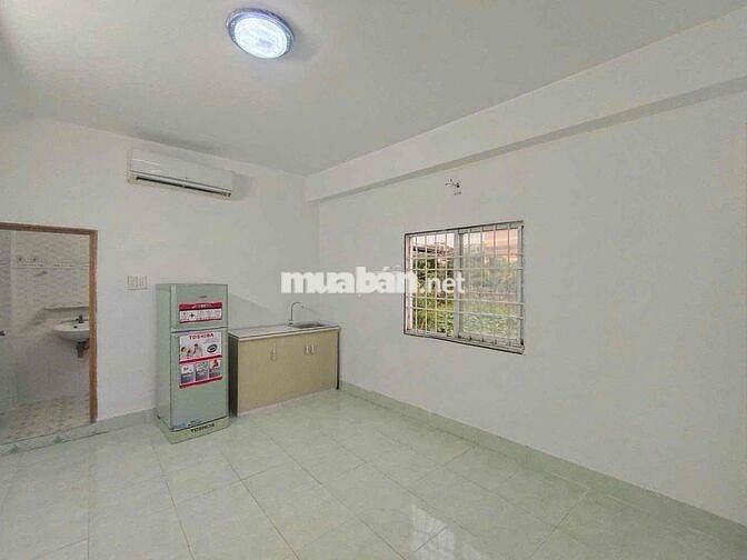PHÒNG TRỌ STUDIO SIÊU RẺ - MÁY LẠNH - CỬA SỔ - NGAY LÊ CƠ VÕ VĂN KIỆT