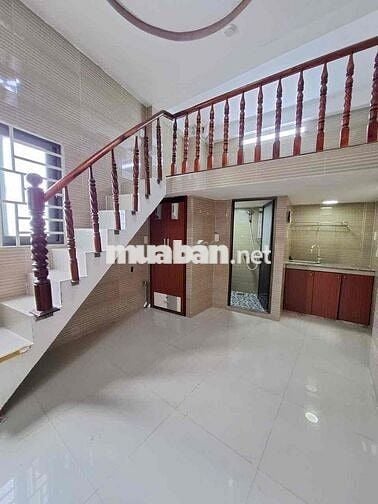 PHÒNG DUPLEX 30M2 GÁC CAO KHÔNG ĐỤNG ĐẦU LẠC LONG QUÂN GẦN BÁCH KHOA