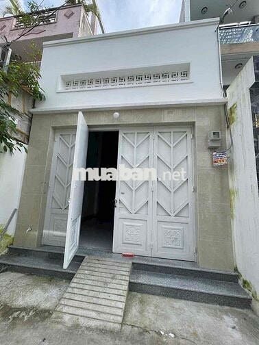 nhà 4x18m gác lửng hẻm xe tải, phù hợp làm may cắt chứa hàng