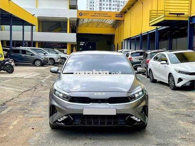 KIA K3 2.0 PREMIUM 2021 XE GIA ĐÌNH LƯỚT VAY 75%